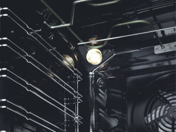 AEG TU5PB401SB – 72 liter pyrolyse oven met WiFi & energieklasse A++